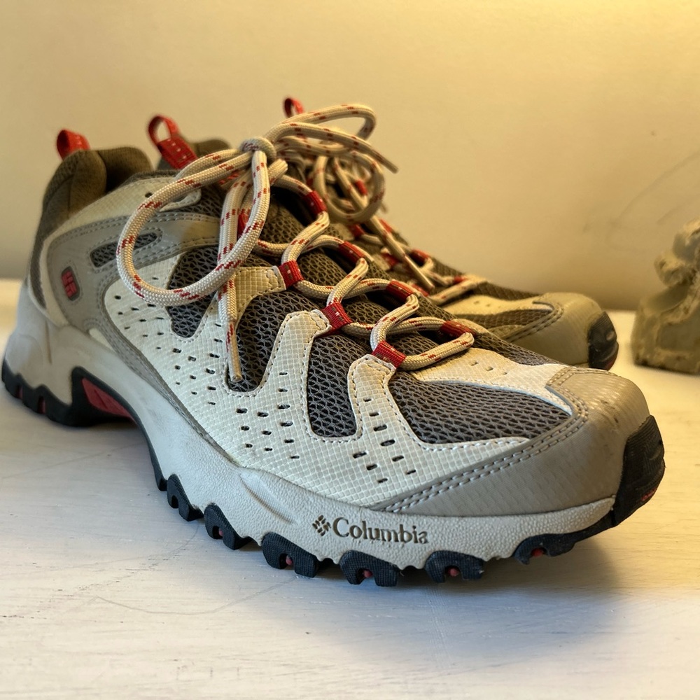Columbia Hiking Shoe Size 10